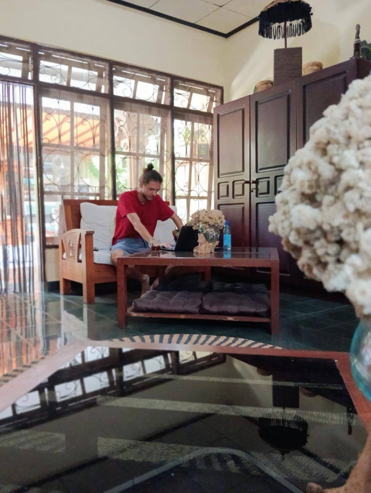 Coliving Bali Sweet Home Kost Lengkap Di Tabanan Kota Екстериор снимка