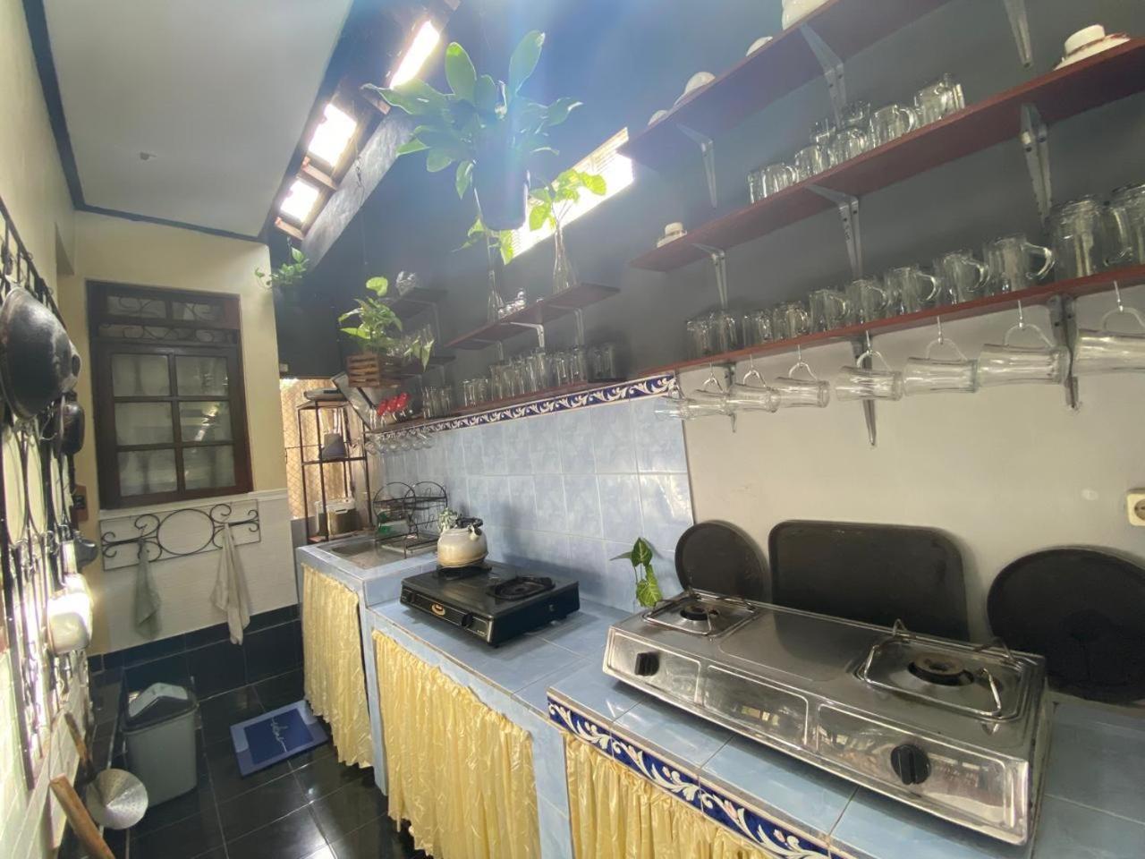Coliving Bali Sweet Home Kost Lengkap Di Tabanan Kota Екстериор снимка